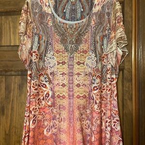 Beautiful top, One World, never worn, has tags,size 2x